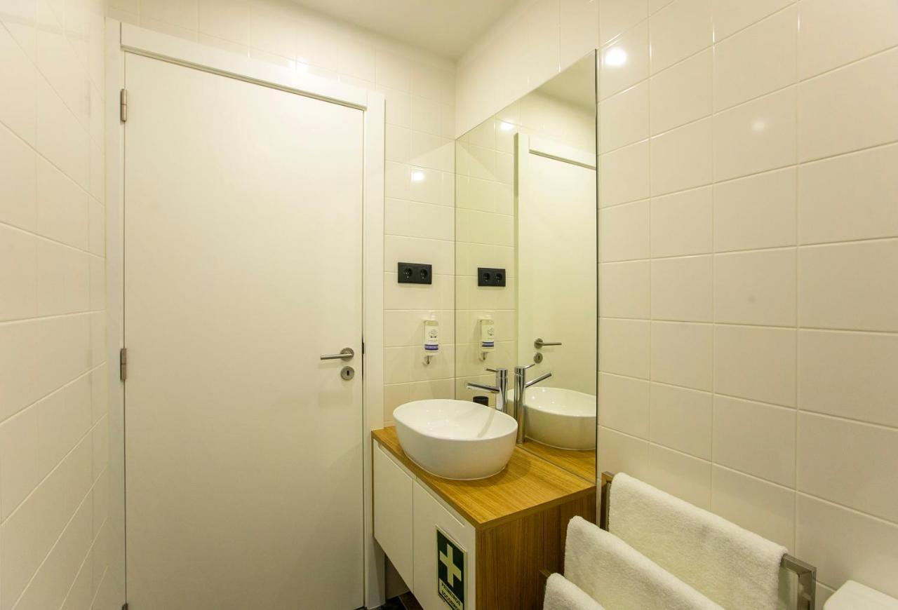 Charming Studio In Historic Downtown 波尔图 外观 照片